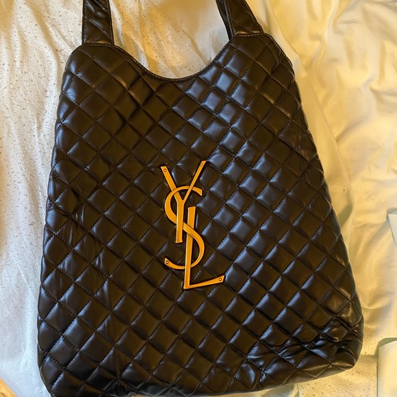 Yves Saint Laurent Black Quilted Shoulder Bag - Picture 1 of 5